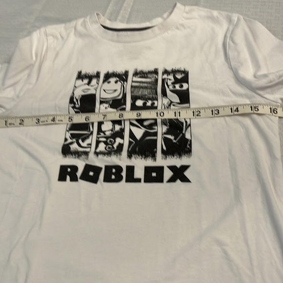 Fortnite & Roblox Long Sleeves Boys t-shirts. Blue is LG (10-12) & White Med. - Picture 15 of 15